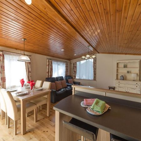 סוואנאייג' Willow Lodge מראה חיצוני תמונה