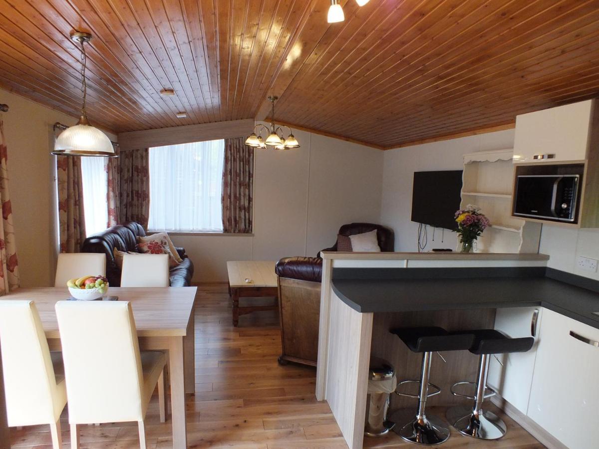 סוואנאייג' Willow Lodge מראה חיצוני תמונה
