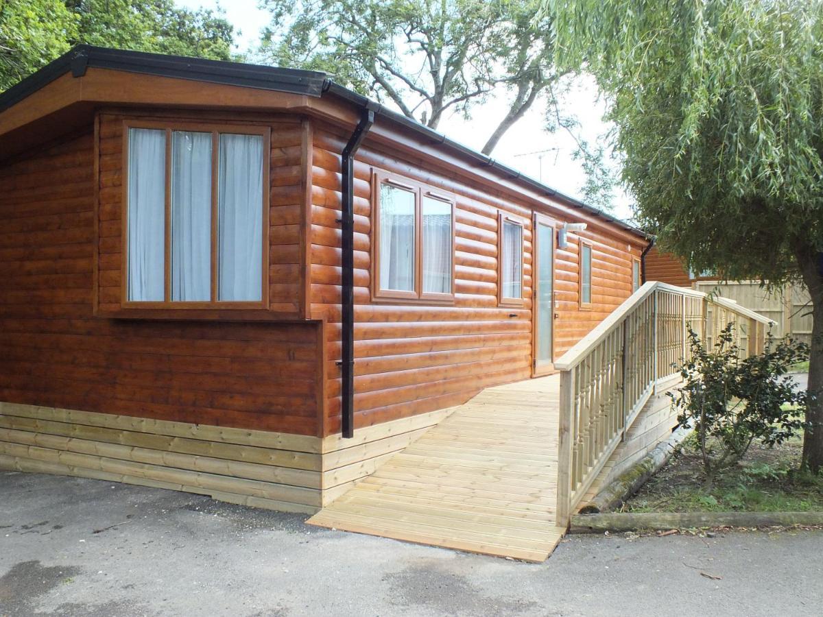 סוואנאייג' Willow Lodge מראה חיצוני תמונה