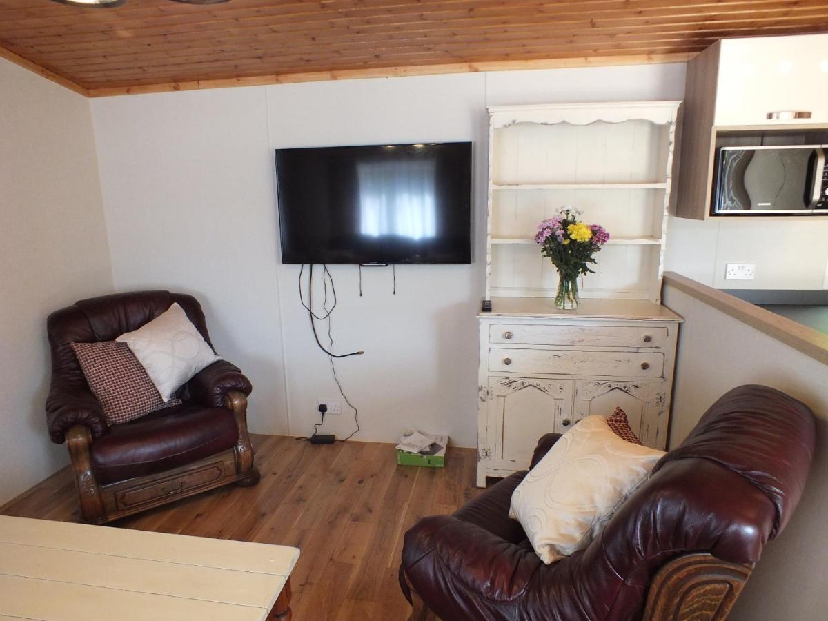 סוואנאייג' Willow Lodge מראה חיצוני תמונה