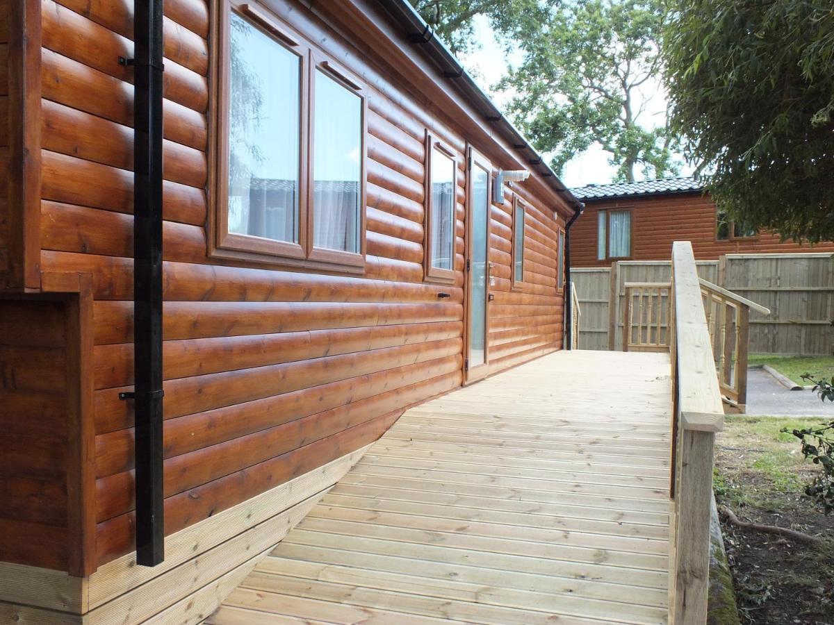 סוואנאייג' Willow Lodge מראה חיצוני תמונה